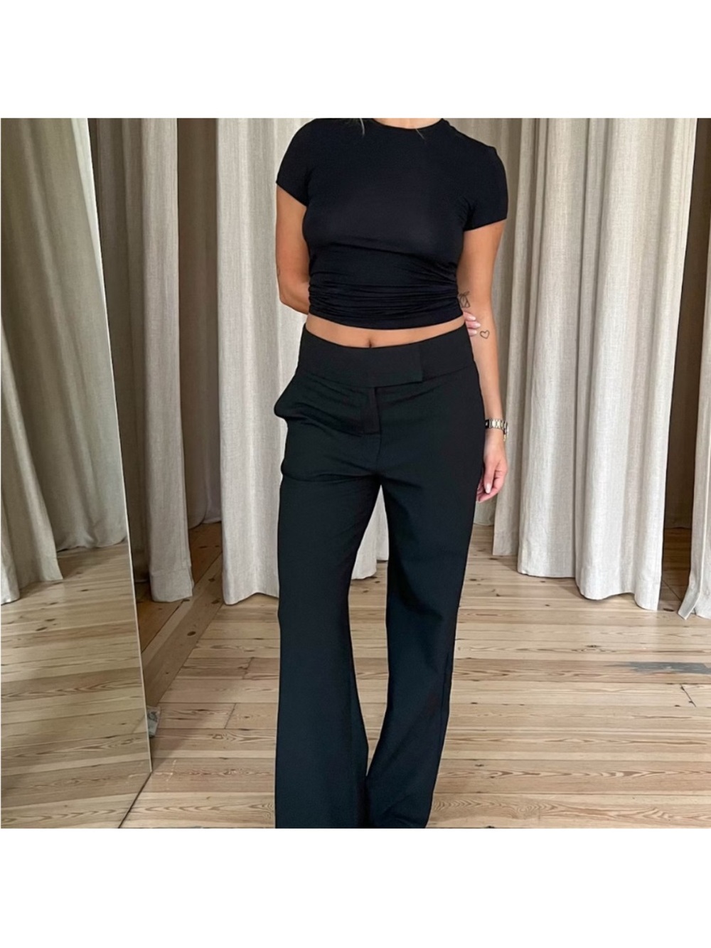 Djerf Avenue Black Straight Leg trousers size M